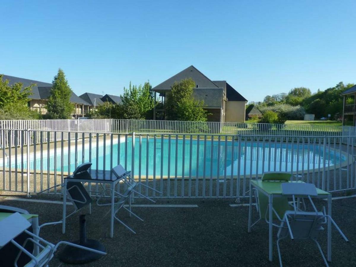 Appartement De 30M2 Dans Residence A Proximite D'Honfleur Equemauville Exterior photo