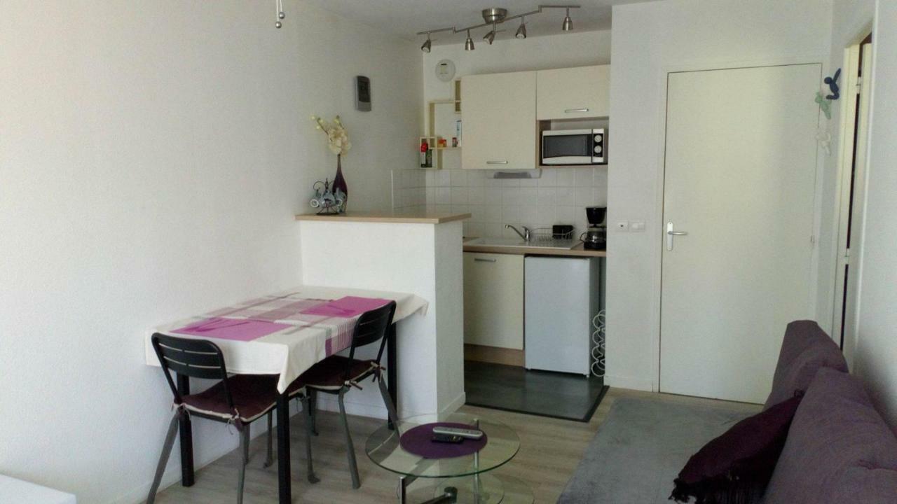 Appartement De 30M2 Dans Residence A Proximite D'Honfleur Equemauville Exterior photo